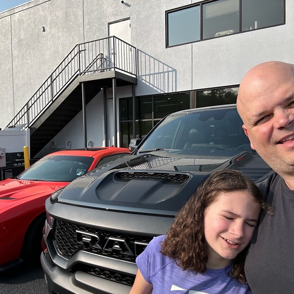 Meet your Posher, April - Picture 3 of 6